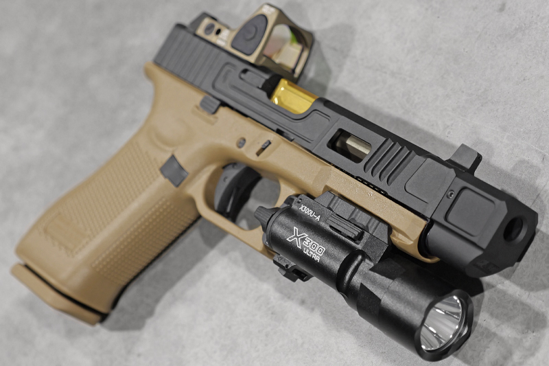 Glock 17 Gen 5 French Edition VFC Fowler Industries Gold Custom