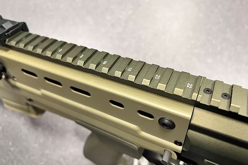 Replica L85 A3 DELUXE Tan ARES AEG - OPS-Refurb