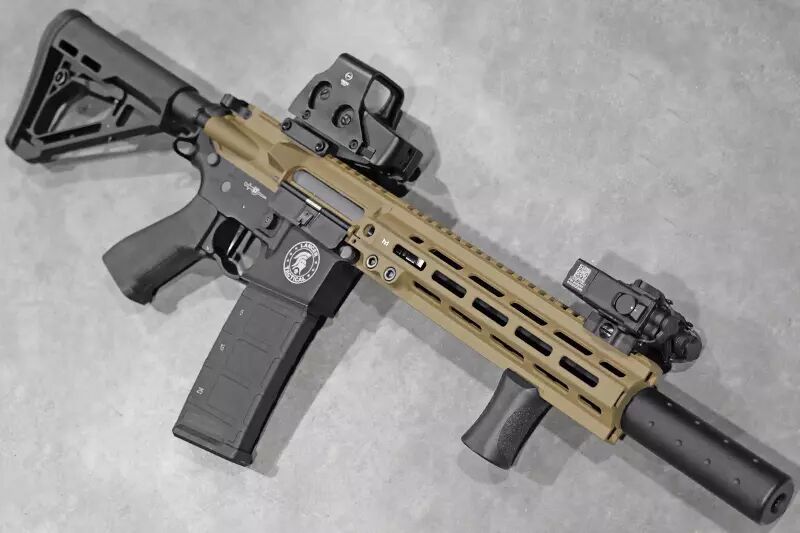 Replica LT Blazer GEN2 10 M-Lok Proline black / tan Lancer Tactical AEG Custom